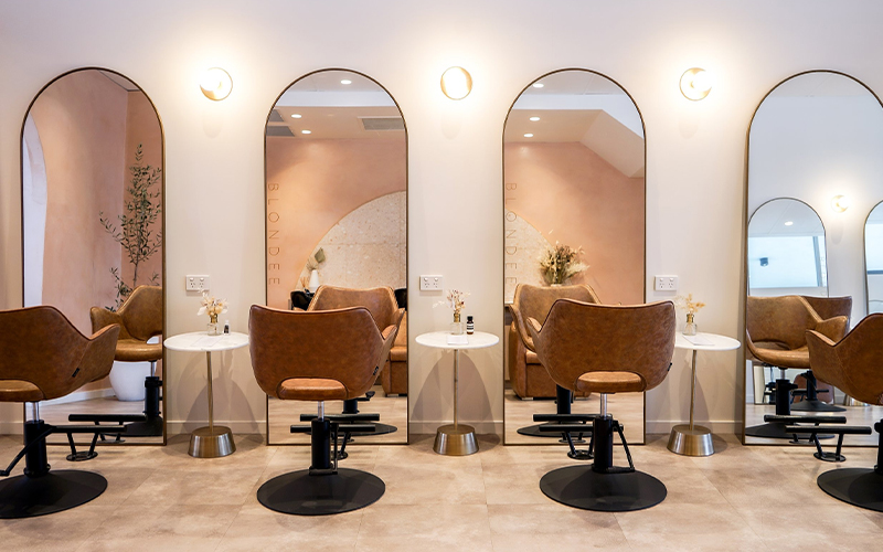 Salonunuzda Konfor ve Şıklığı Bir Araya Getiren Berber Koltuğu Modelleri